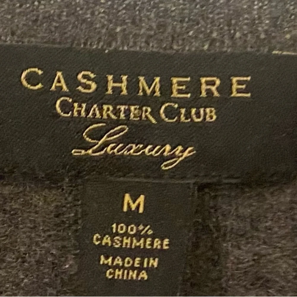 Cashmere Charter Club Luxury Sweater Mens Size M Dark Gray 100% V-neck